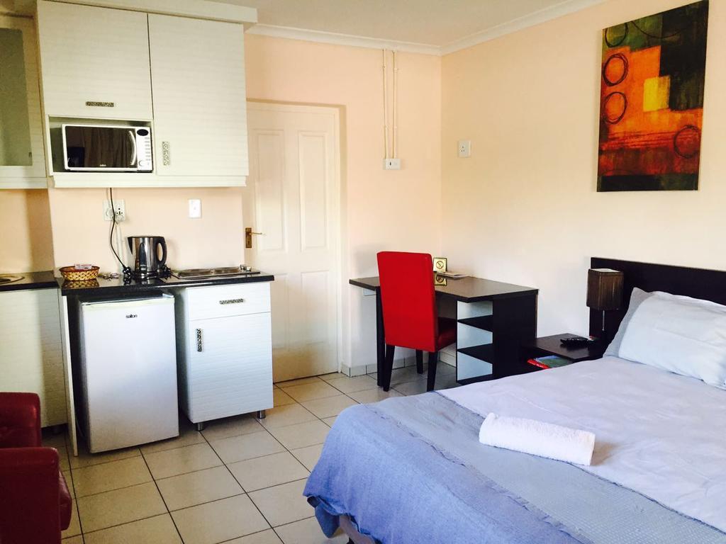 Logos Guest House Pietermaritzburg Dış mekan fotoğraf